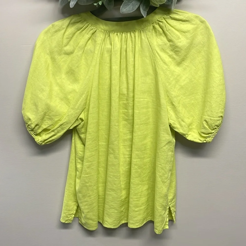 NWOT Loft Linen Blend Chartreuse Puff Short Sleeve Peasant Blouse Split Neck MP